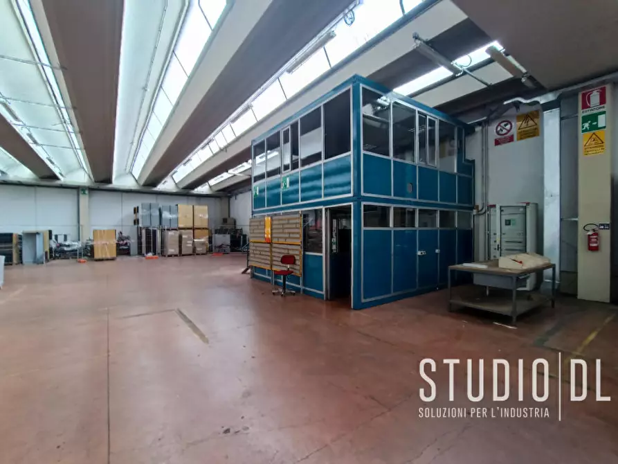 Immagine 9 di Capannone industriale in affitto  a Marostica