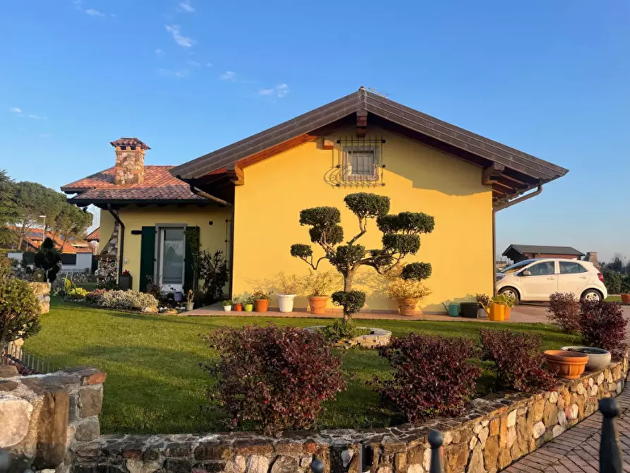 Immagine 3 di Casa indipendente in vendita  in Via della Libertà a Pavia Di Udine