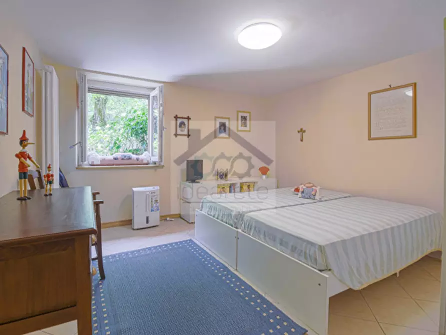 Immagine 70 di Villa in vendita  a San Zeno Di Montagna