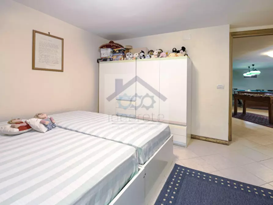 Immagine 76 di Villa in vendita  a San Zeno Di Montagna