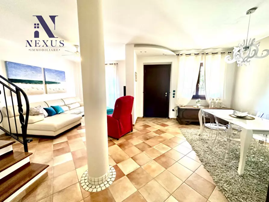 Immagine 12 di Casa bifamiliare in vendita  in Via Giardino, 1 a Terre Roveresche