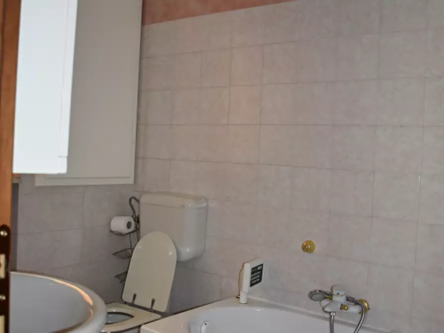 Immagine 8 di Appartamento in vendita  a Gavardo