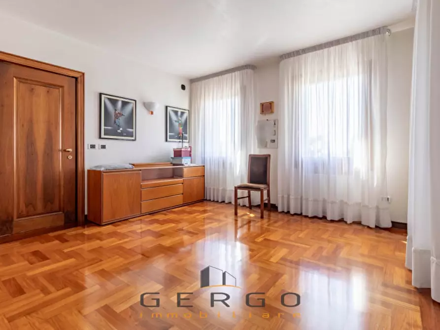 Immagine 17 di Villa in vendita  in Via San Martino a Valdobbiadene