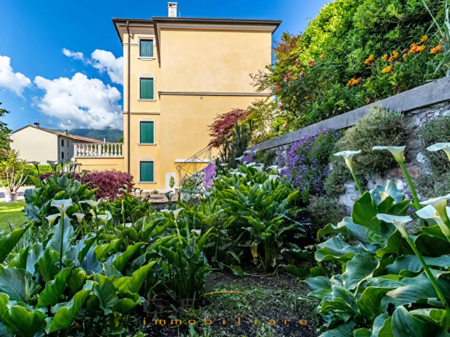 Immagine 24 di Villa in vendita  in Via San Martino a Valdobbiadene