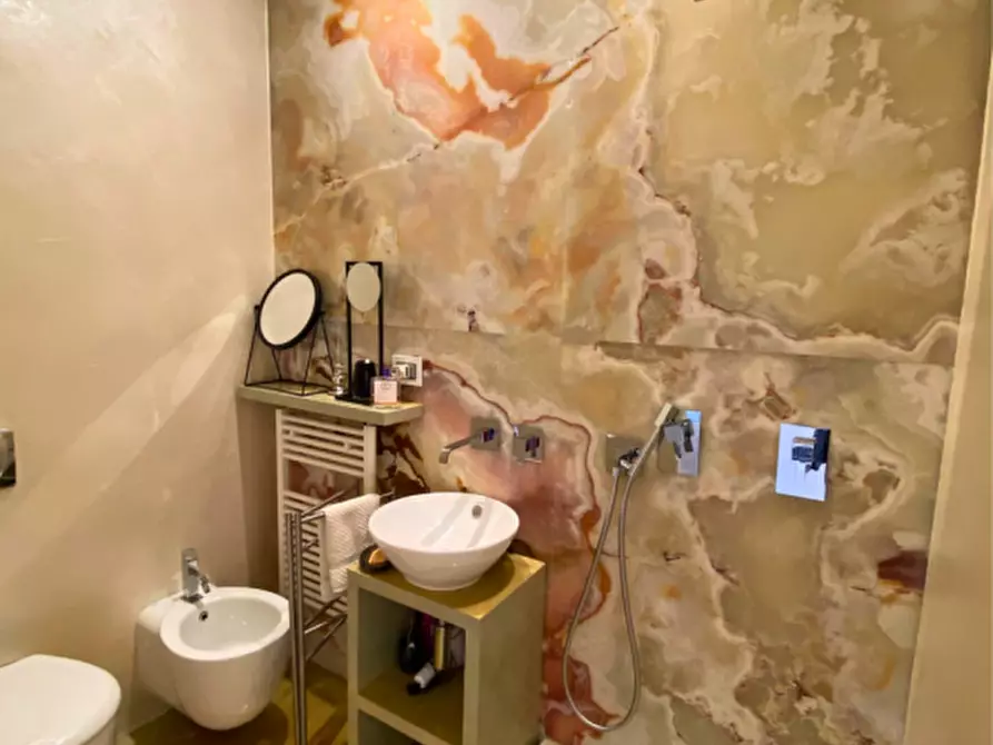 Immagine 11 di Appartamento in vendita  in VIA XX MARZO a Parma