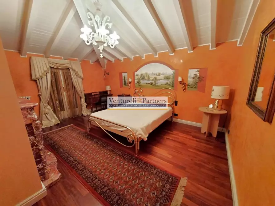 Immagine 30 di Villa in vendita  in via volturno a Brescia