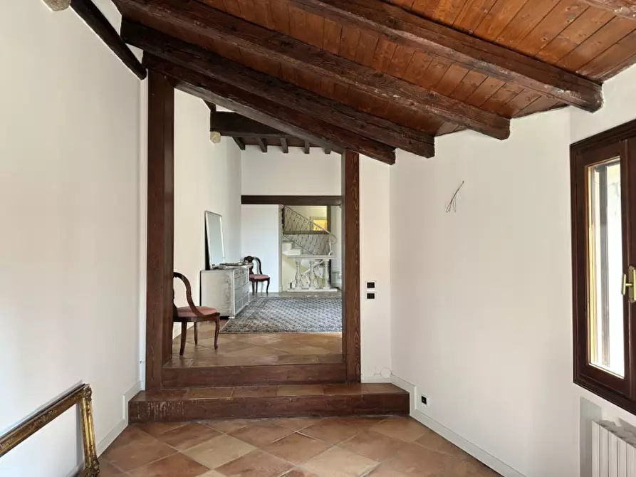 Immagine 7 di Palazzo in vendita  in via C. Battisti a Padova