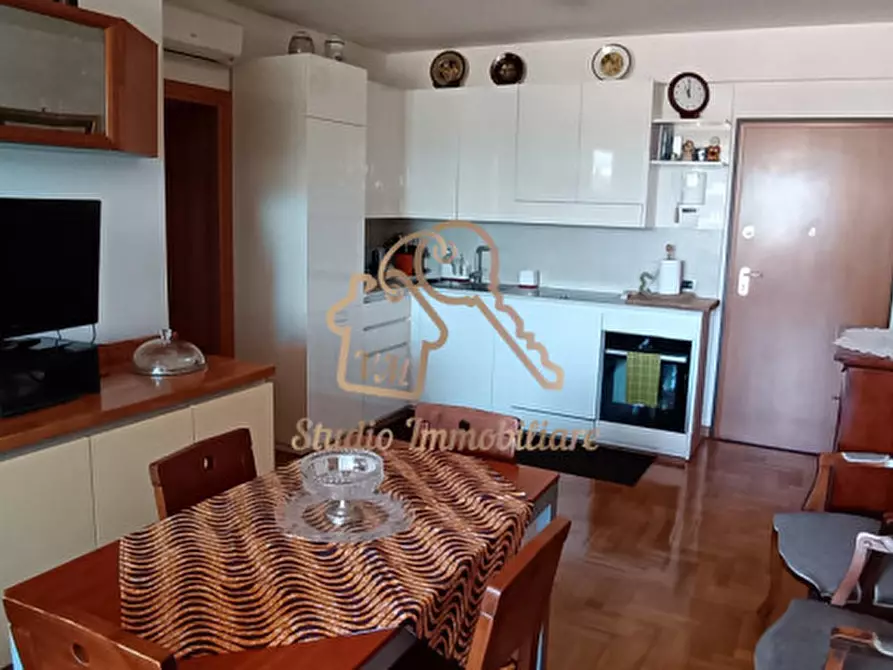 Immagine 3 di Appartamento in vendita  in Via Riva Ligure, 45 a Roma