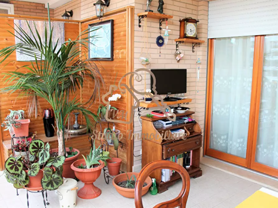 Immagine 11 di Appartamento in vendita  in Via Riva Ligure, 45 a Roma