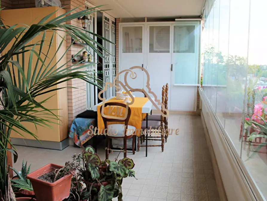 Immagine 13 di Appartamento in vendita  in Via Riva Ligure, 45 a Roma