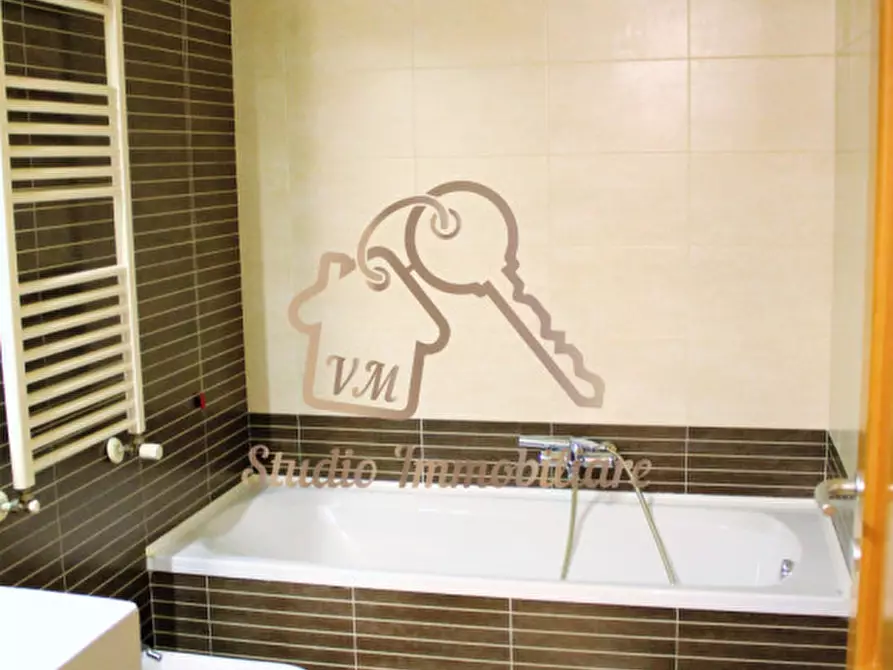 Immagine 21 di Appartamento in vendita  in Via Riva Ligure, 45 a Roma