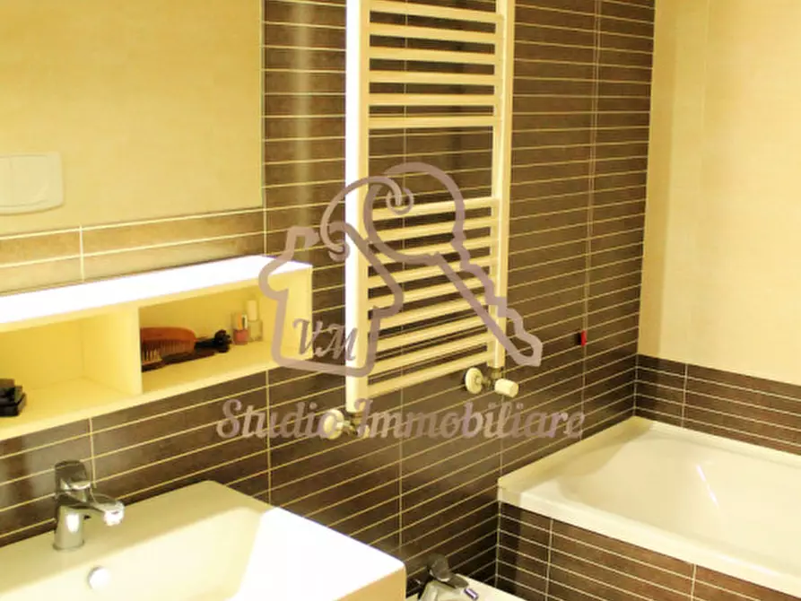 Immagine 22 di Appartamento in vendita  in Via Riva Ligure, 45 a Roma