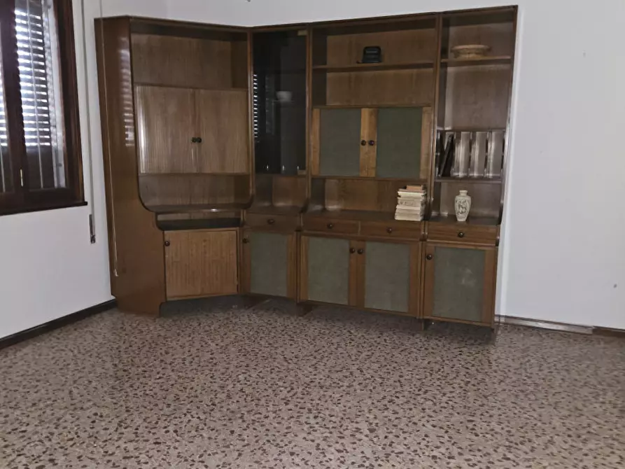 Immagine 3 di Casa indipendente in vendita  in Via Roma a Ospedaletto Euganeo