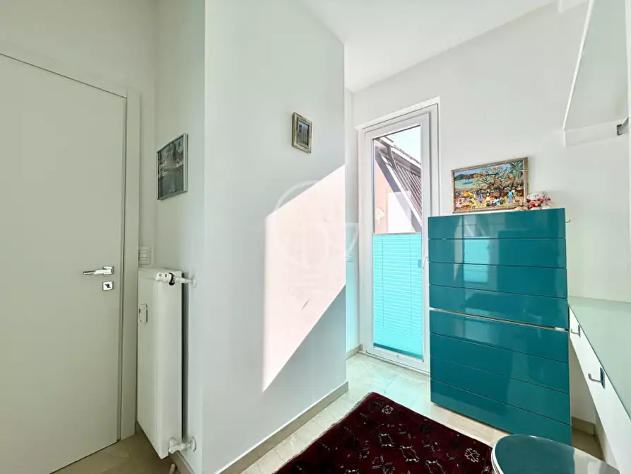 Immagine 28 di Appartamento in vendita  in Via lungolago cesare battisti a Desenzano Del Garda