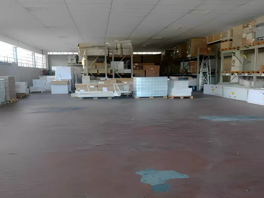 Immagine 4 di Magazzino in vendita  in Via Ferdinando Meneghezzi 2 a Crema
