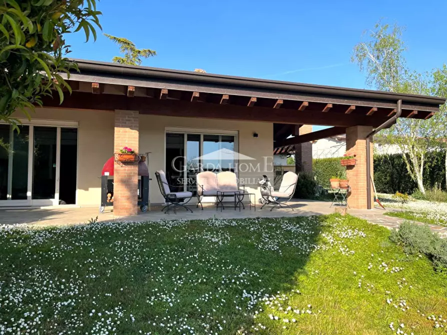 Immagine 9 di Villa in vendita  in Località Monte Maino a Desenzano Del Garda