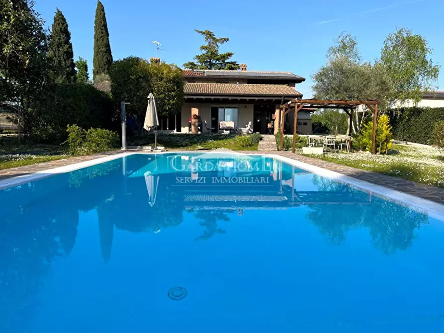 Immagine 7 di Villa in vendita  in Località Monte Maino a Desenzano Del Garda