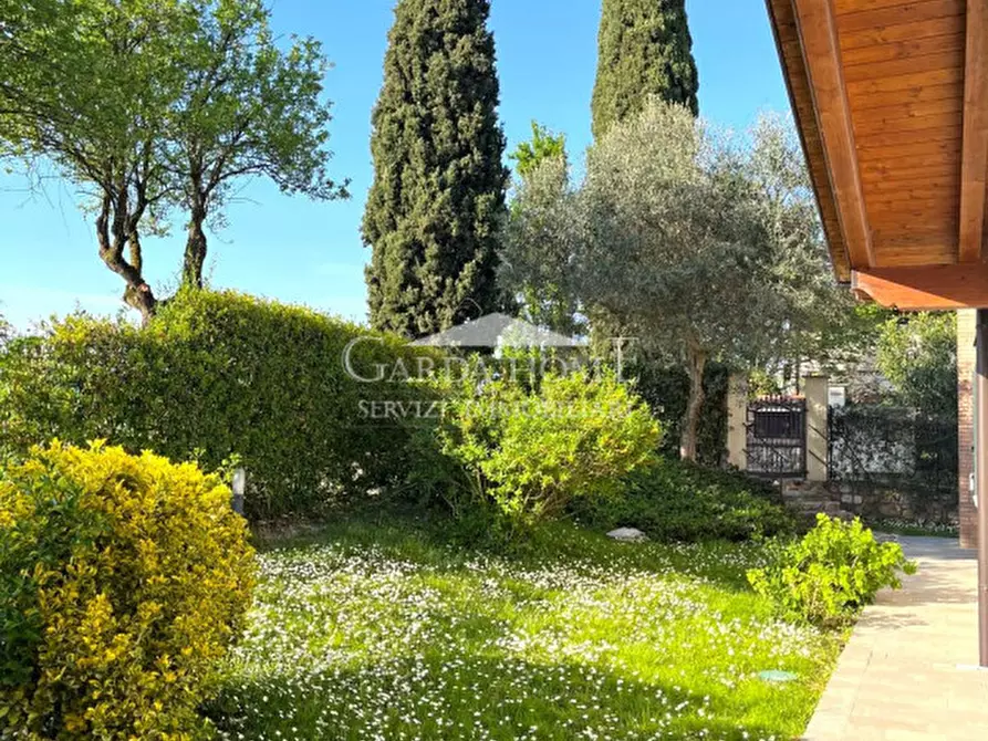 Immagine 10 di Villa in vendita  in Località Monte Maino a Desenzano Del Garda