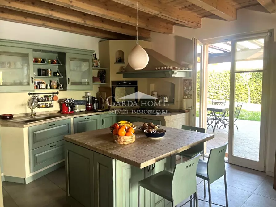 Immagine 18 di Villa in vendita  in Località Monte Maino a Desenzano Del Garda