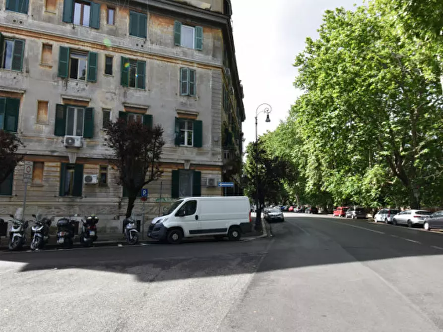 Immagine 2 di Appartamento in vendita  in Via Galileo Ferraris a Roma