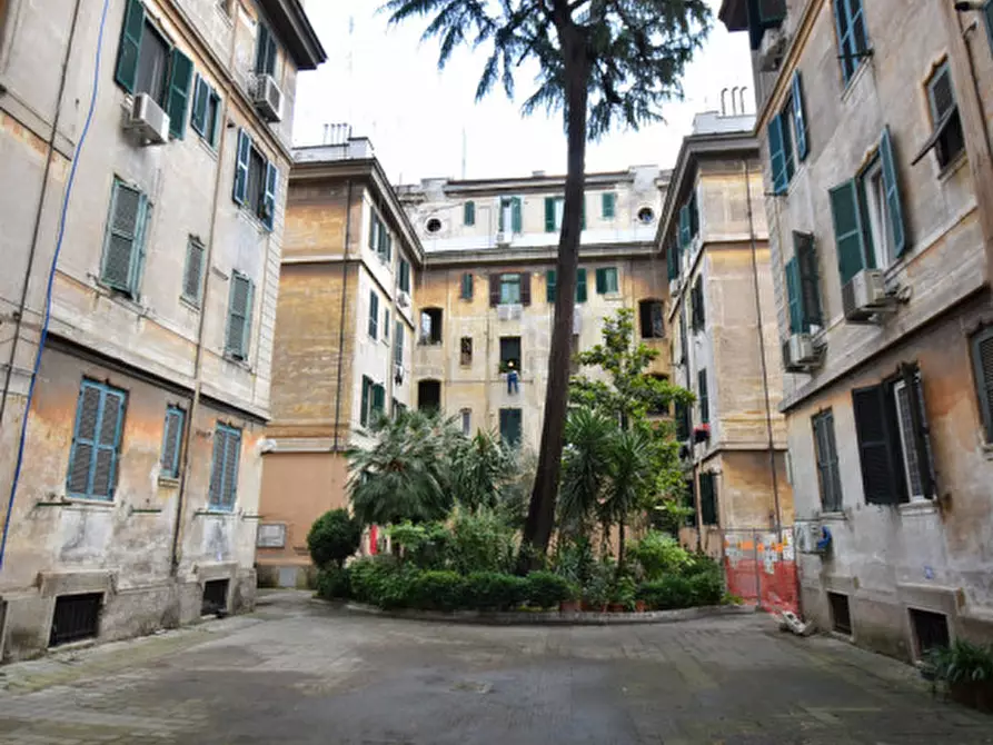 Immagine 9 di Appartamento in vendita  in Via Galileo Ferraris a Roma