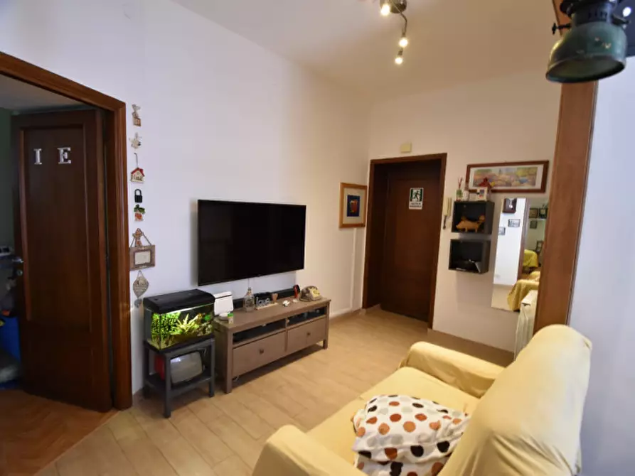 Immagine 12 di Appartamento in vendita  in Via Galileo Ferraris a Roma