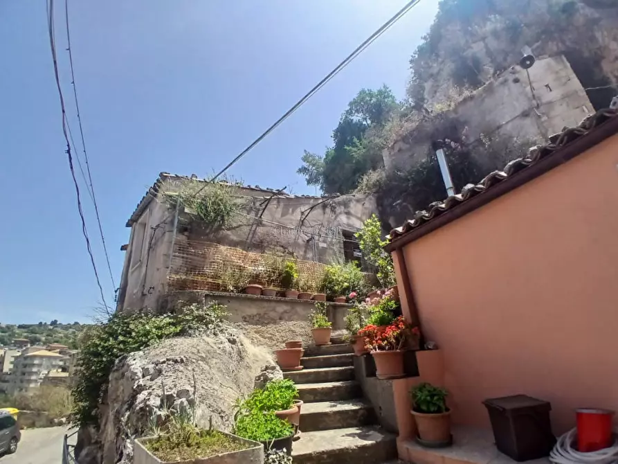Immagine 4 di Casa indipendente in vendita  a Modica