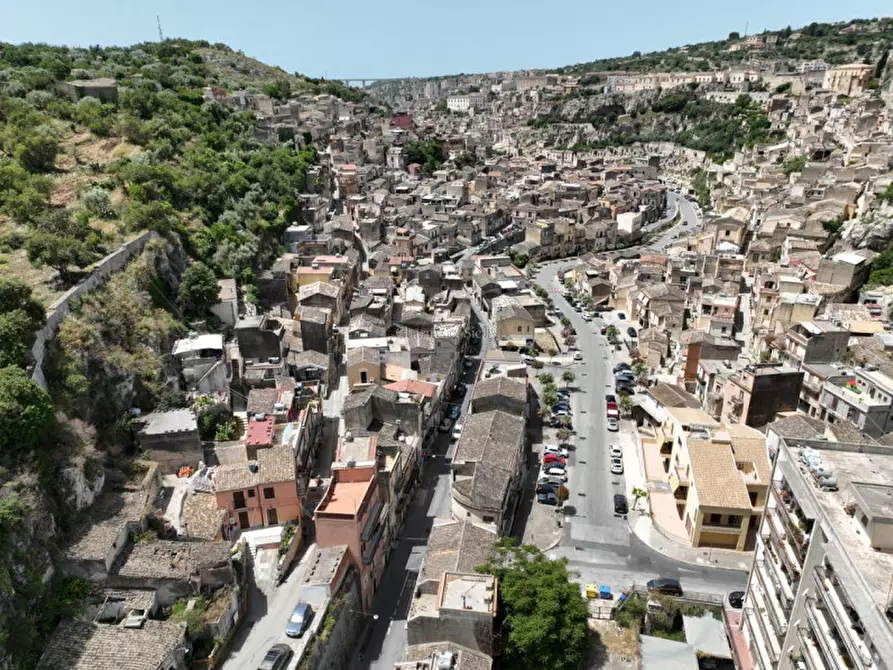 Immagine 15 di Casa indipendente in vendita  a Modica