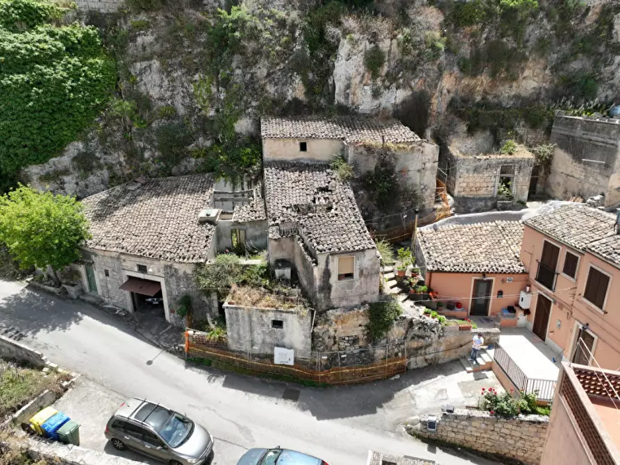 Immagine 17 di Casa indipendente in vendita  a Modica