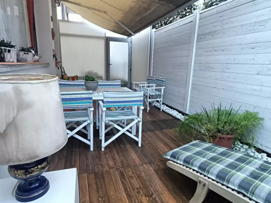 Immagine 4 di Appartamento in vendita  a Pesaro