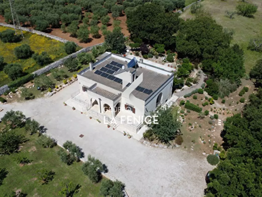 Immagine 9 di Villa in vendita  in c.da Ficazza 27 a Locorotondo