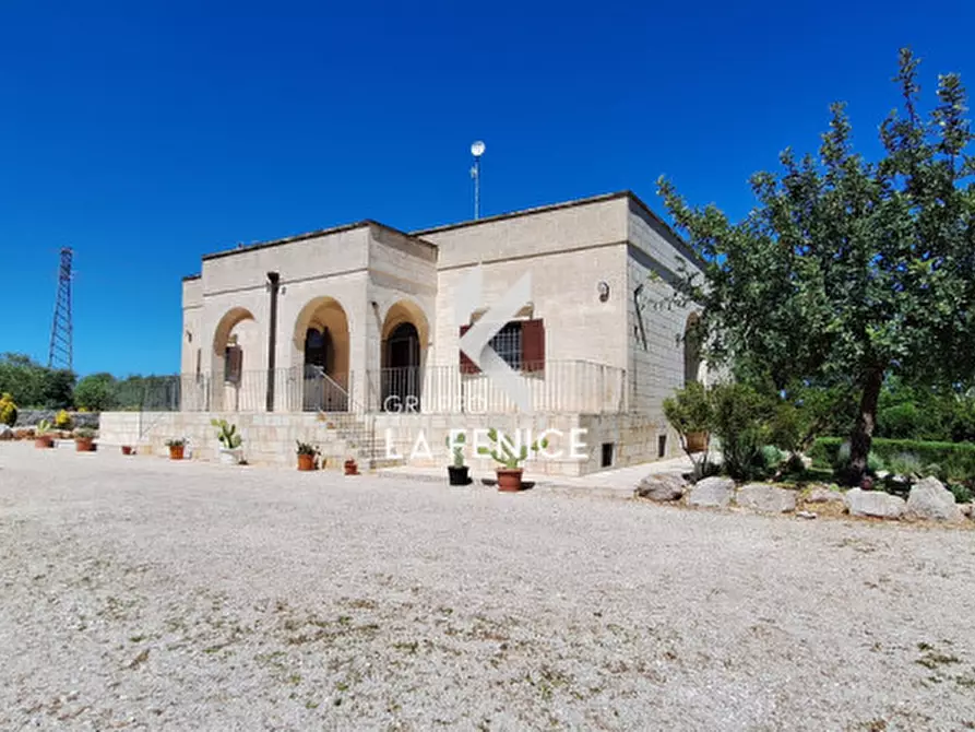 Immagine 28 di Villa in vendita  in c.da Ficazza 27 a Locorotondo