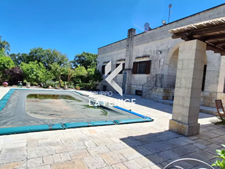 Immagine 43 di Villa in vendita  in c.da Ficazza 27 a Locorotondo