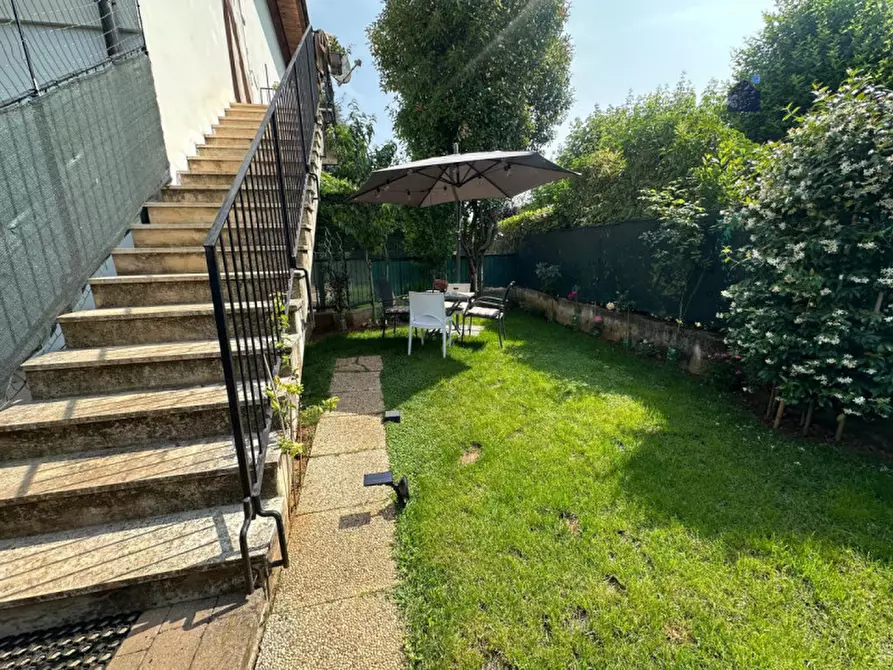 Immagine 3 di Appartamento in vendita  in via san giovanni bosco 4 a Nuvolera