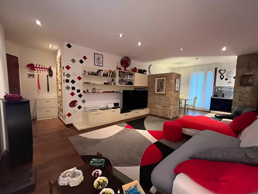 Immagine 1 di Appartamento in vendita  in via Pastrengo a Paese