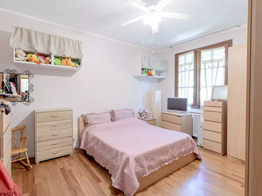 Immagine 15 di Casa bifamiliare in vendita  in via toscana a Bologna