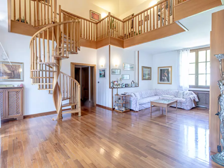 Immagine 25 di Casa bifamiliare in vendita  in via toscana a Bologna