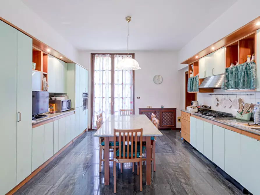 Immagine 31 di Casa bifamiliare in vendita  in via toscana a Bologna