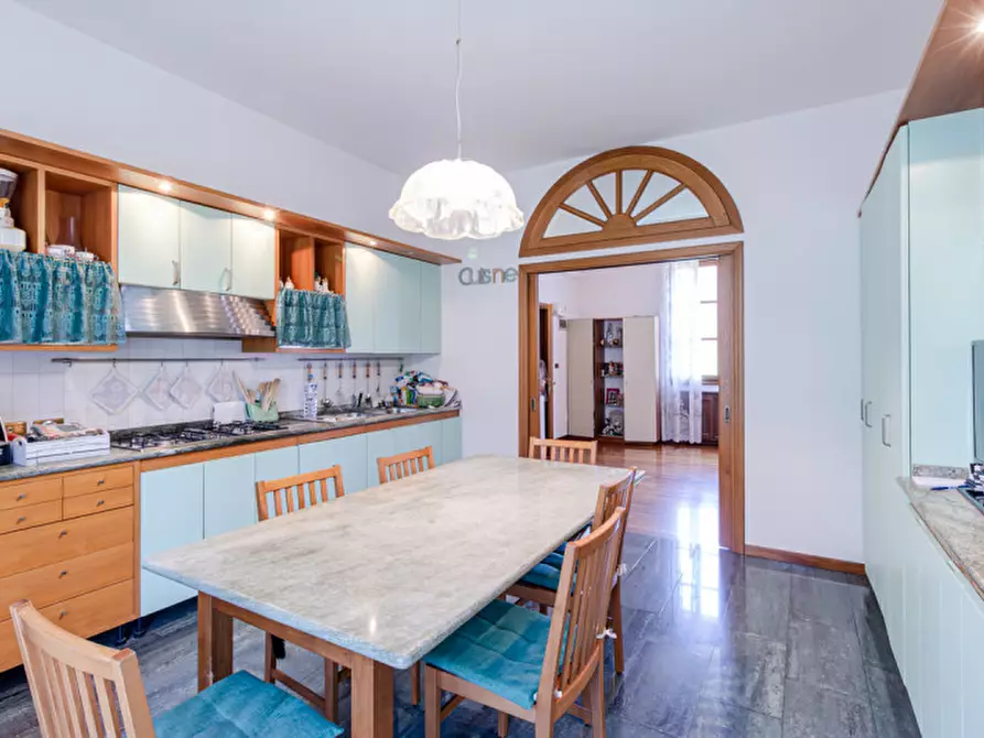 Immagine 33 di Casa bifamiliare in vendita  in via toscana a Bologna