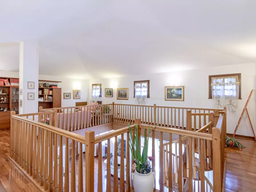 Immagine 37 di Casa bifamiliare in vendita  in via toscana a Bologna