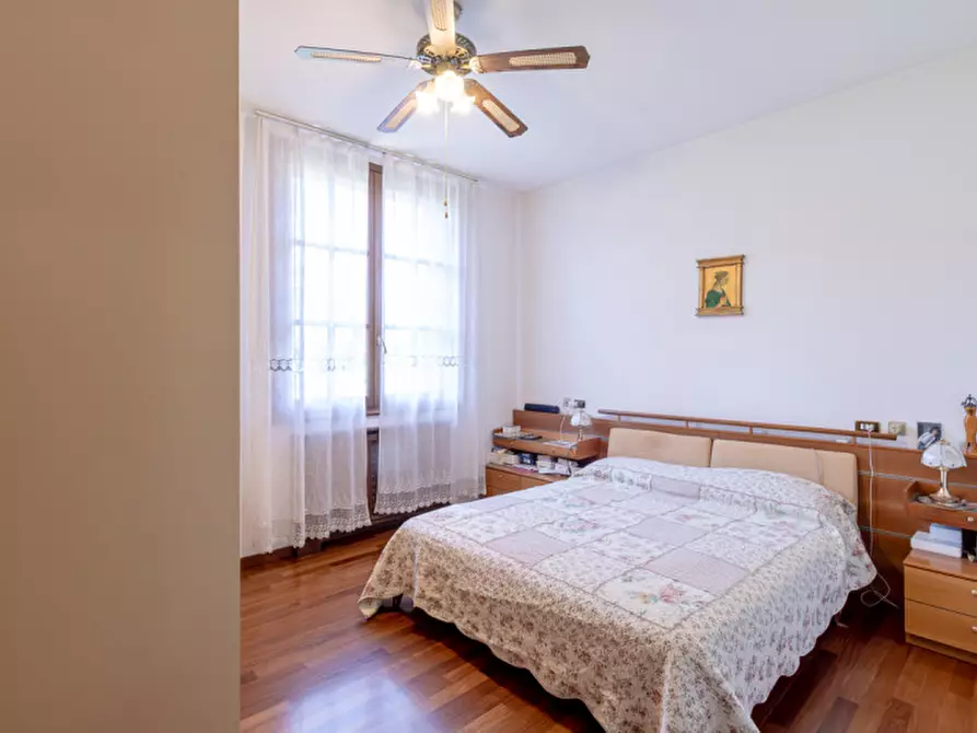 Immagine 41 di Casa bifamiliare in vendita  in via toscana a Bologna