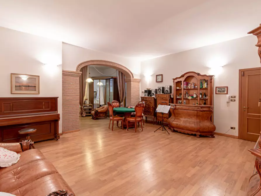 Immagine 48 di Casa bifamiliare in vendita  in via toscana a Bologna