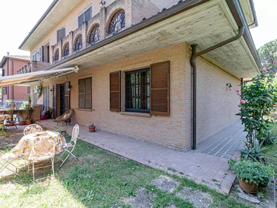 Immagine 61 di Casa bifamiliare in vendita  in via toscana a Bologna