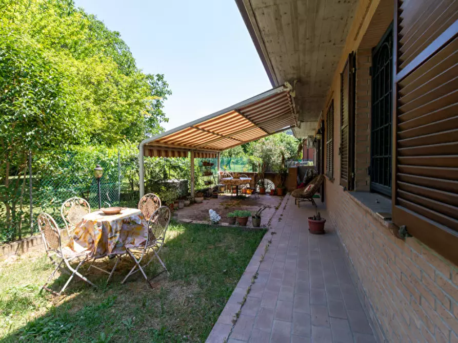 Immagine 62 di Casa bifamiliare in vendita  in via toscana a Bologna