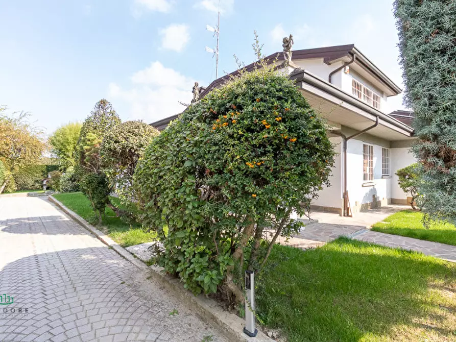 Immagine 3 di Casa bifamiliare in vendita  in via jussi a San Lazzaro Di Savena