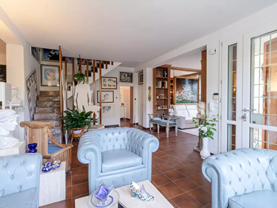 Immagine 11 di Casa bifamiliare in vendita  in via jussi a San Lazzaro Di Savena