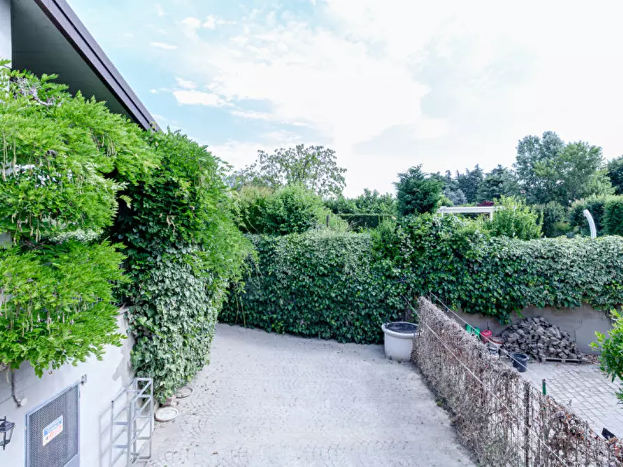 Immagine 32 di Casa bifamiliare in vendita  in via jussi a San Lazzaro Di Savena