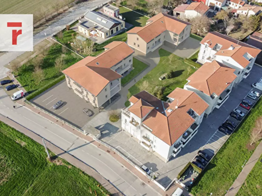 Immagine 12 di Appartamento in vendita  a Legnaro