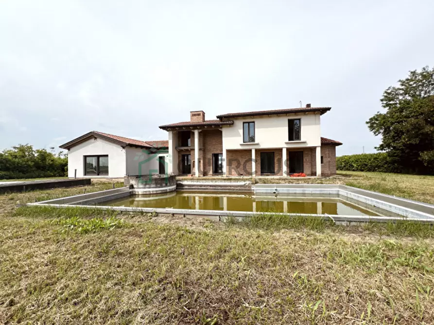 Immagine 5 di Villa in vendita  in via casenuove a San Donà Di Piave