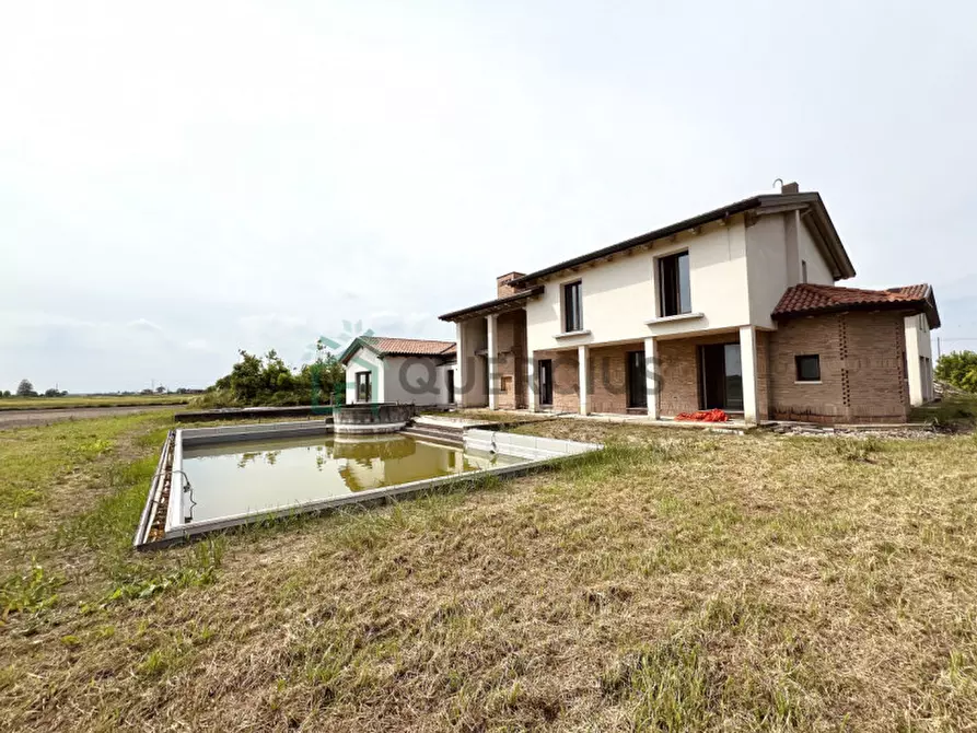 Immagine 6 di Villa in vendita  in via casenuove a San Donà Di Piave